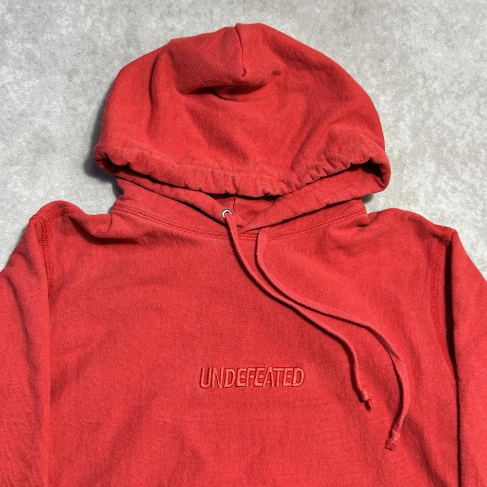 UNDFTD Undefeated Medium Hoodie Sweatshirt Red Fade